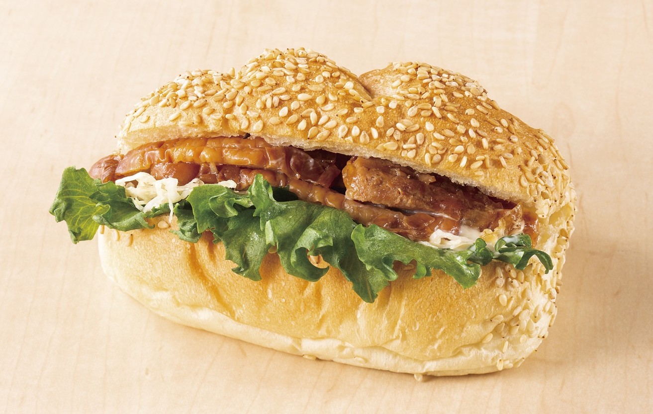 照り焼きチキンサンド(国産小麦バンズ使用)
